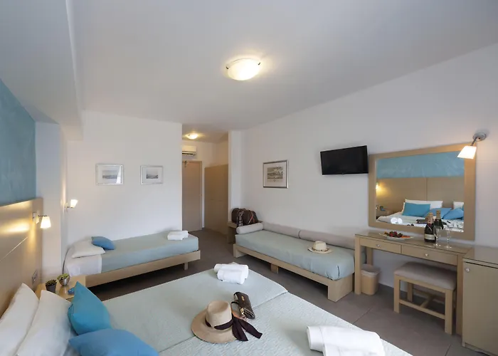 Blue Harmony Hotel Kini